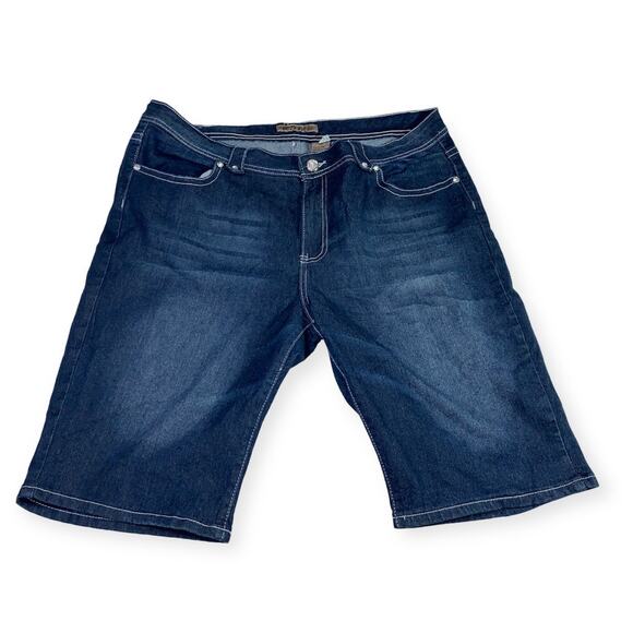 5ive jean‎ shorts, size 20 design on back - Picture 1 of 12